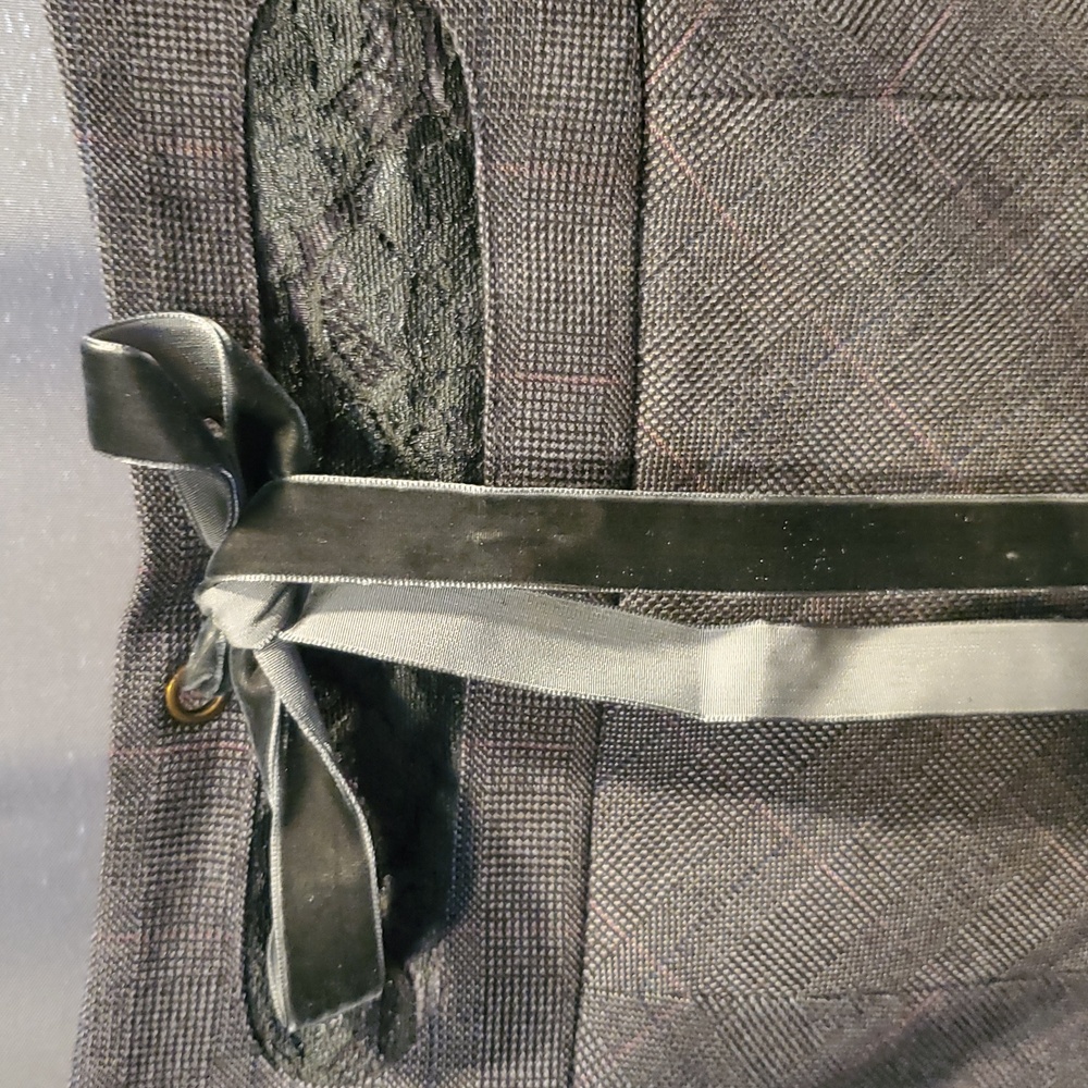 Atelier Women's Gray Blazer and Matching Skirt - Picture 6 of 12